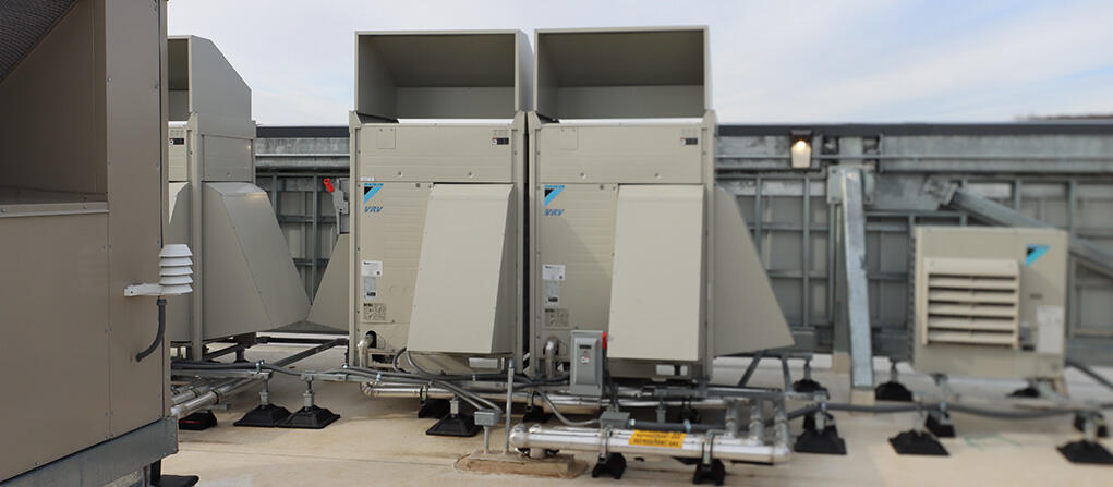 Variable refrigerant flow system, Tsai Lacrosse Field House at Yale, photo by Ronnie Rysz